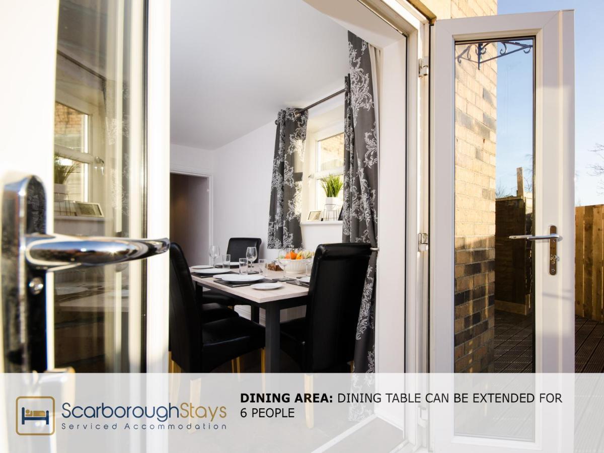 Hibernia Place, 3 Bedroom Townhouse With Patio & Seating Area - Free Parking Scarborough Eksteriør bilde