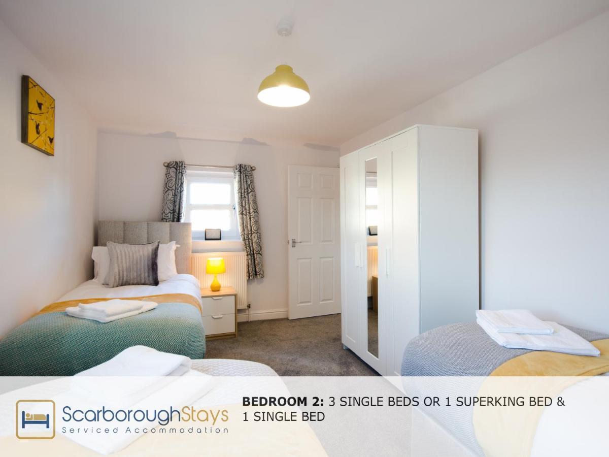 Hibernia Place, 3 Bedroom Townhouse With Patio & Seating Area - Free Parking Scarborough Eksteriør bilde