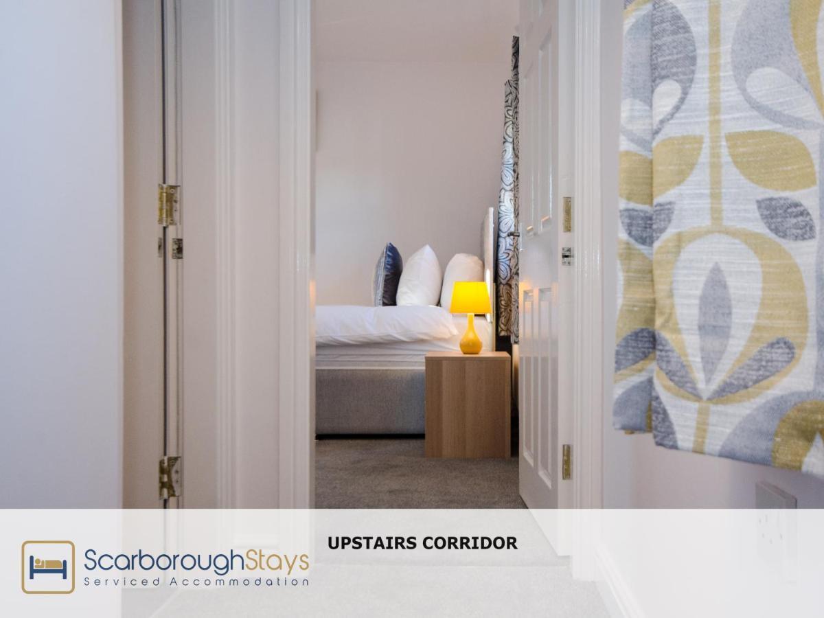 Hibernia Place, 3 Bedroom Townhouse With Patio & Seating Area - Free Parking Scarborough Eksteriør bilde