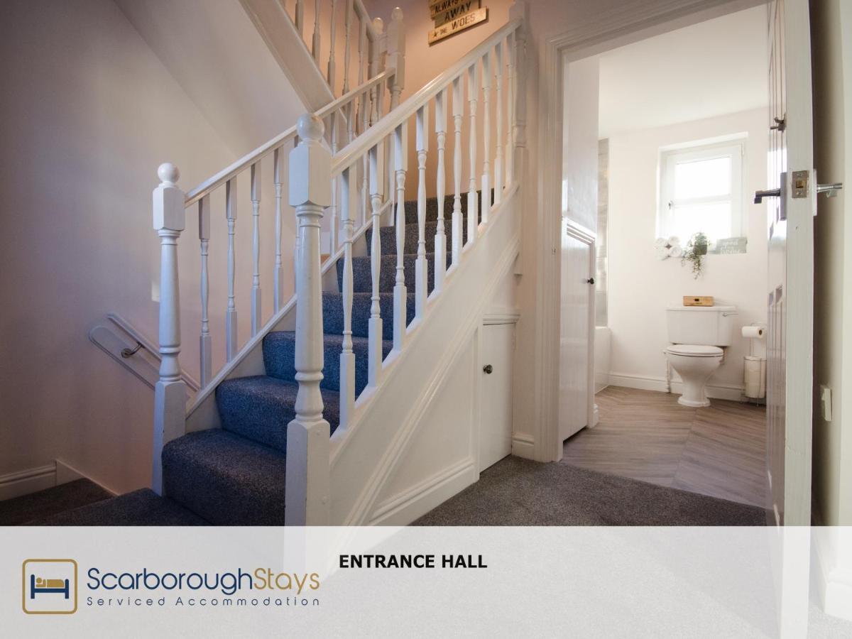 Hibernia Place, 3 Bedroom Townhouse With Patio & Seating Area - Free Parking Scarborough Eksteriør bilde